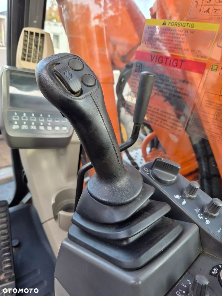 Hitachi ZX170W-3 - 25