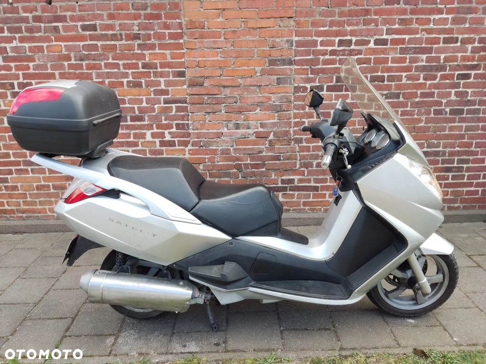 Peugeot Satelis - 2