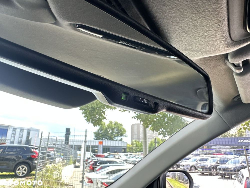 Toyota Yaris Cross Hybrid 1.5 Comfort - 23