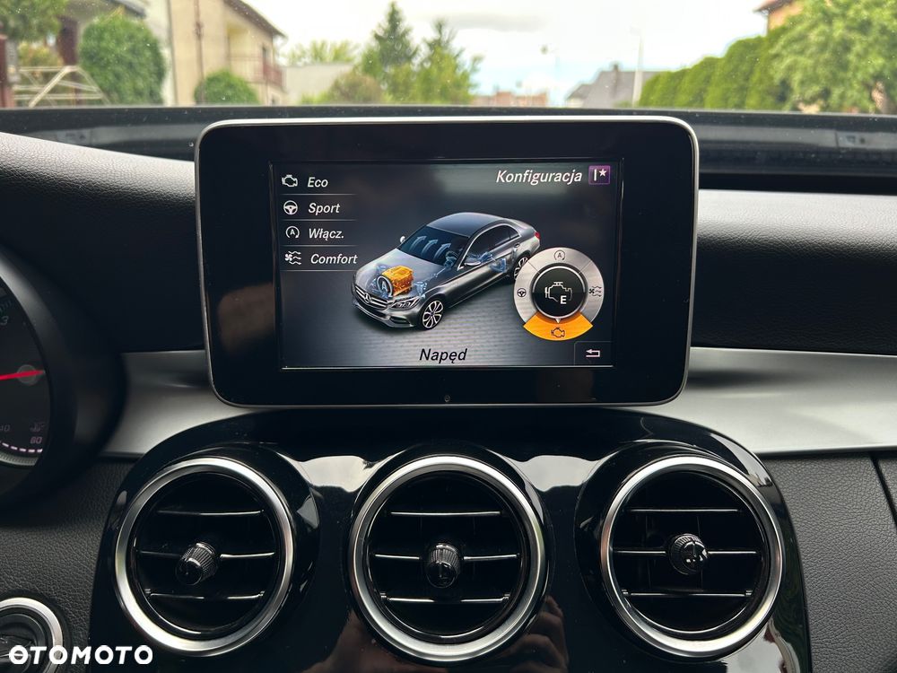 Mercedes-Benz Klasa C 180 9G-TRONIC - 23