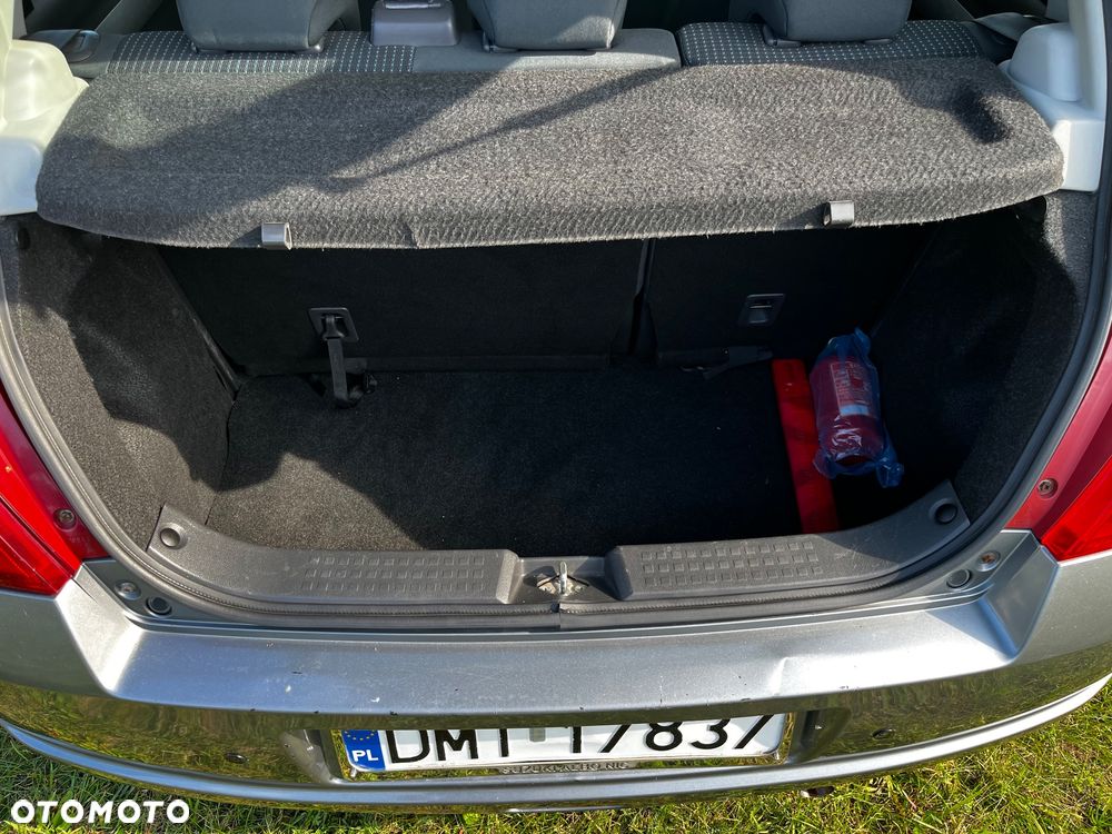 Suzuki Swift - 10