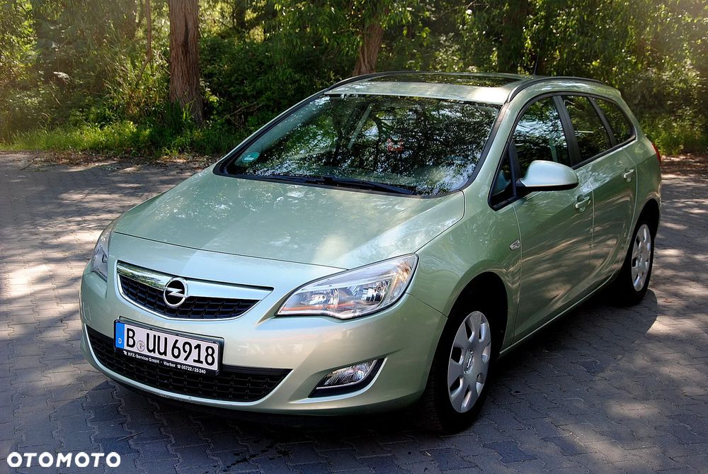Opel Astra 1.6 Innovation - 2