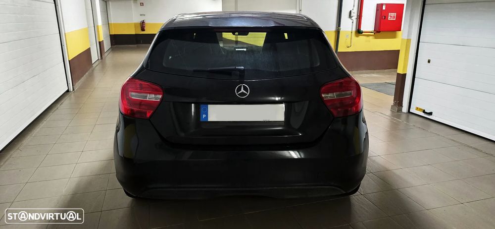 Mercedes-Benz A 180 CDI (BlueEFFICIENCY) - 4