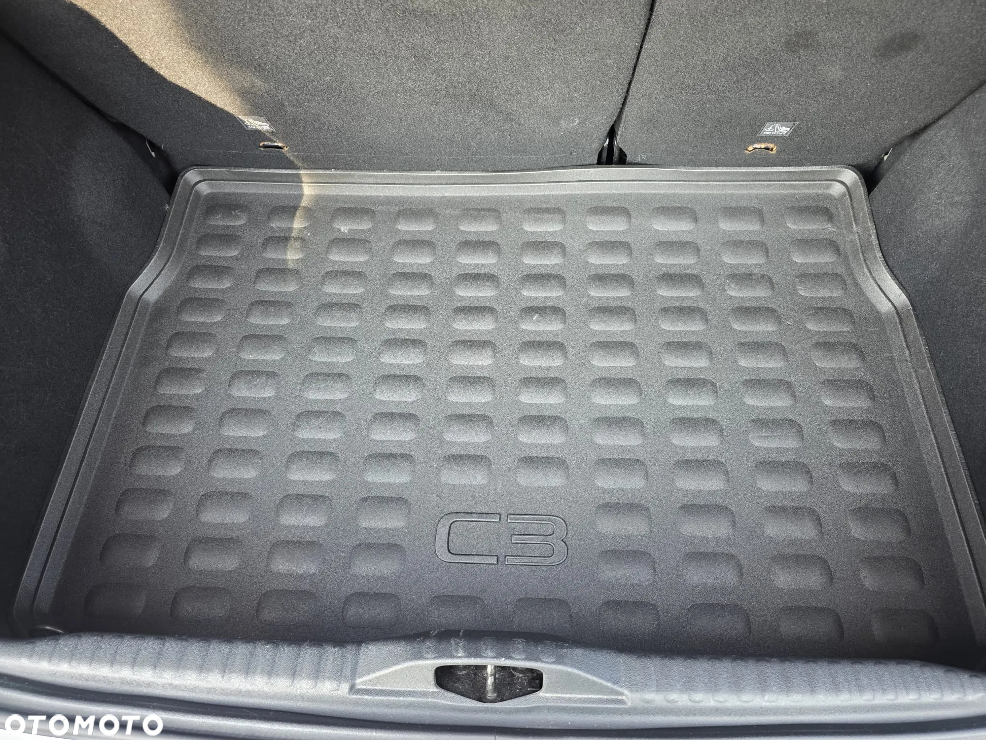 Citroën C3 1.2 PureTech Shine S&S - 29
