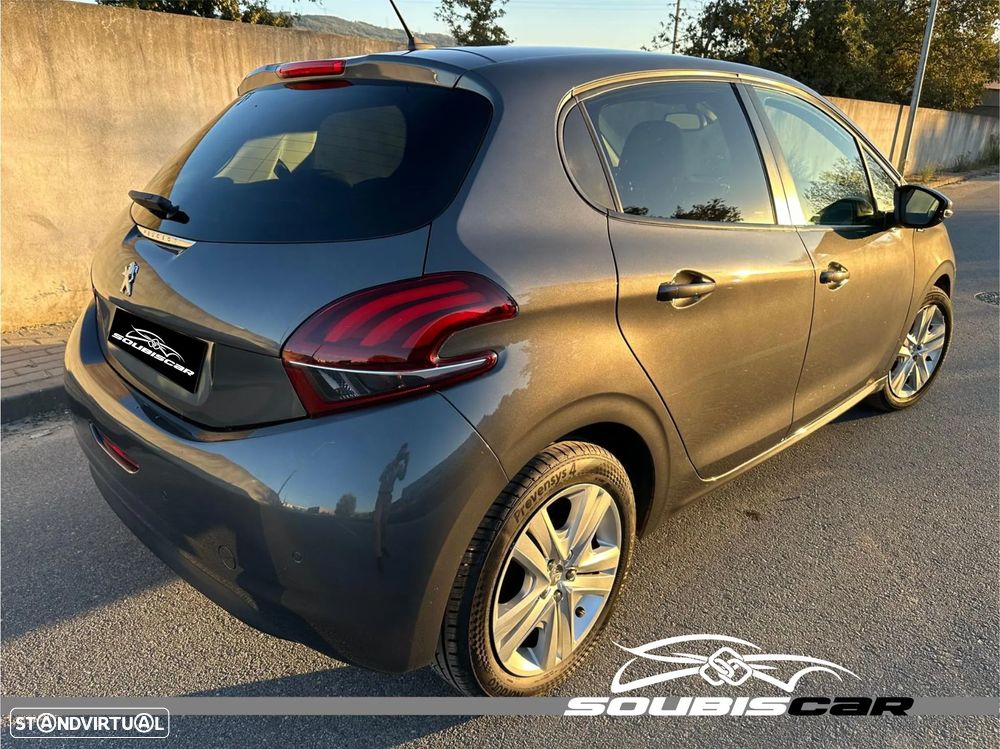 Peugeot 208 1.2 PureTech Signature - 7