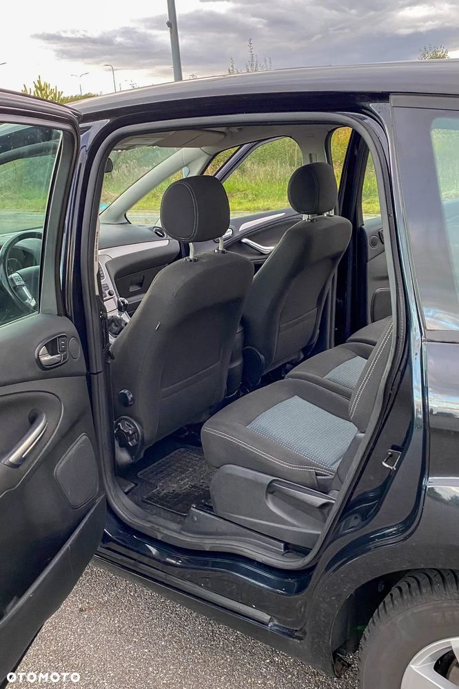 Ford S-Max - 9