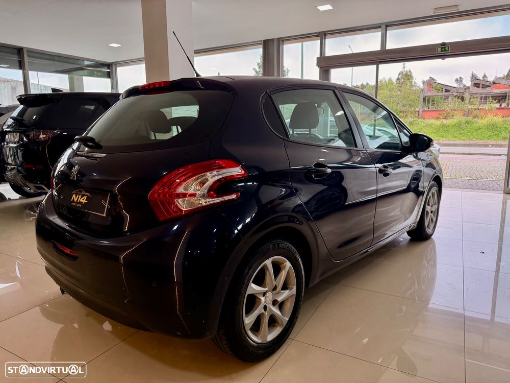 Peugeot 208 82 PureTech Style - 3