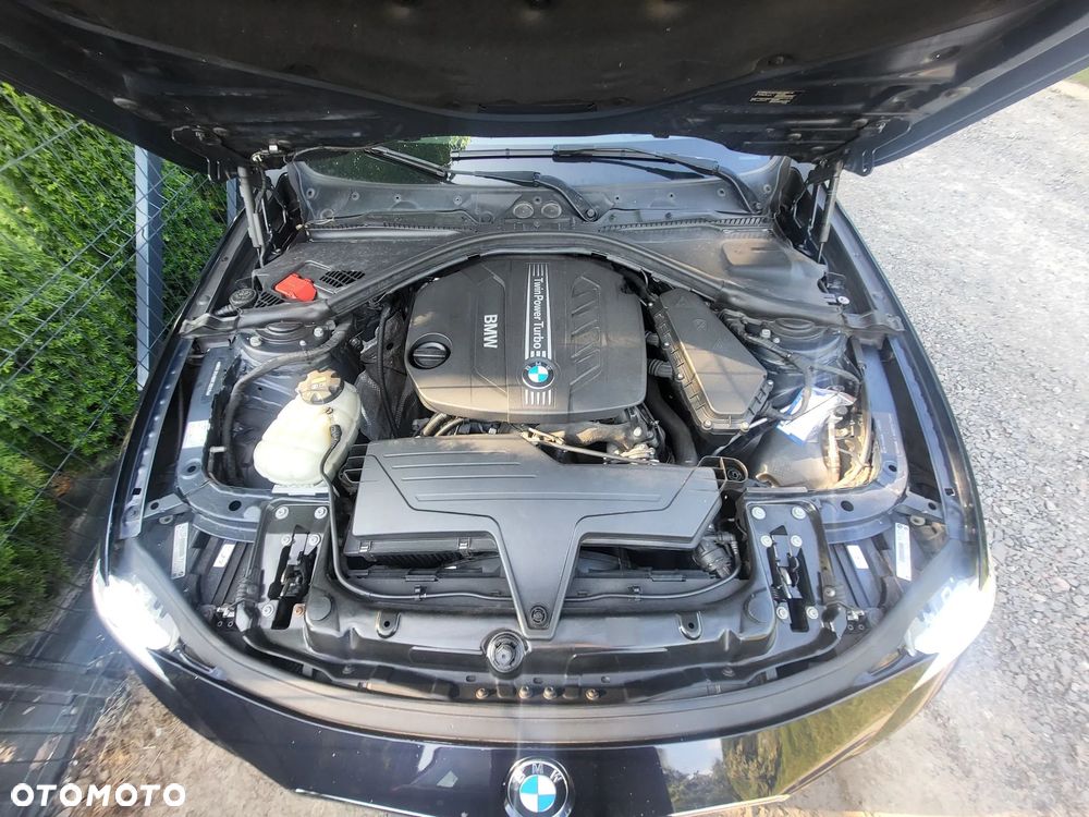 BMW Seria 3 320d xDrive Luxury Line - 21