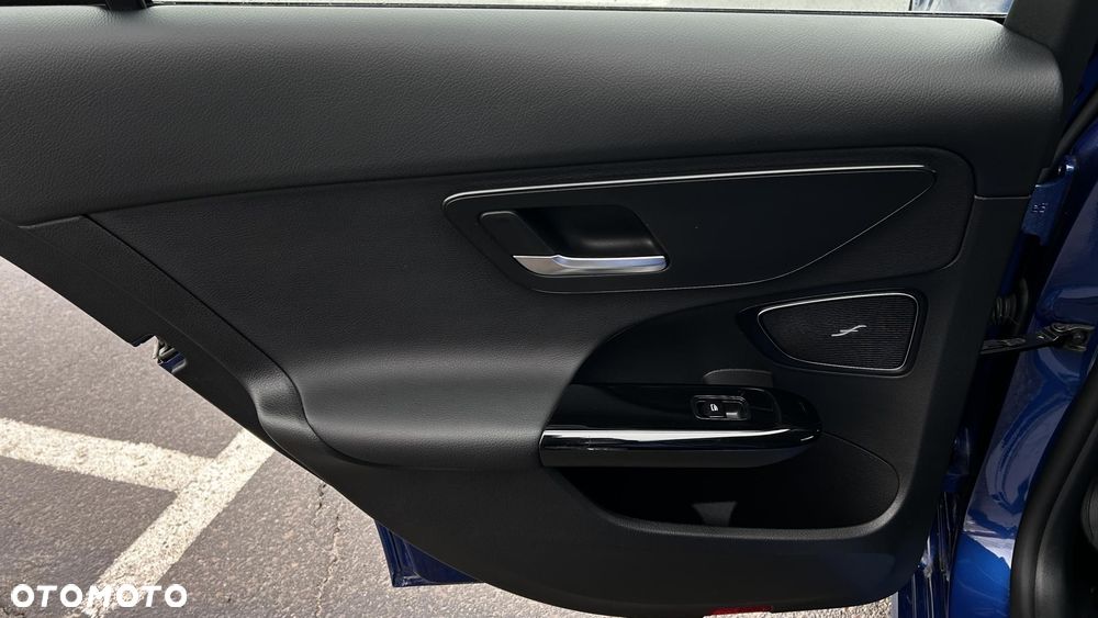 Mercedes-Benz Klasa C - 25