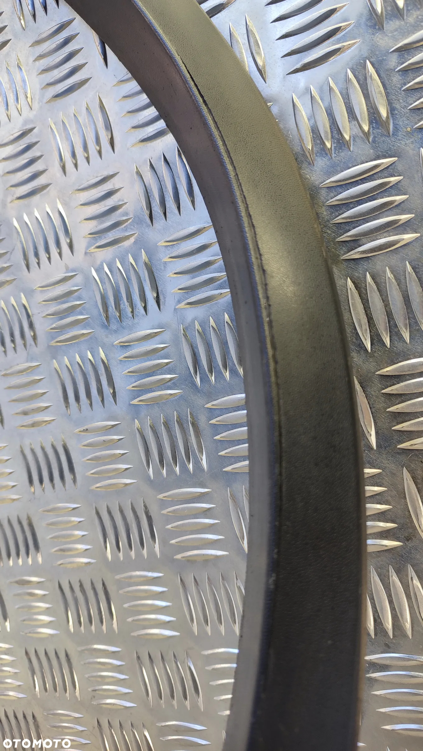 VW TOUAREG 7P 10-18R LISTWA SIERP NADKOLE BLOTNIKA R-LINE CHLAPACZE PRAWY TYL 7P6854820 7P6853718 A - 3