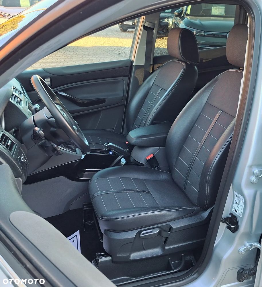 Ford Kuga 2.0 TDCi 4x4 Titanium - 19