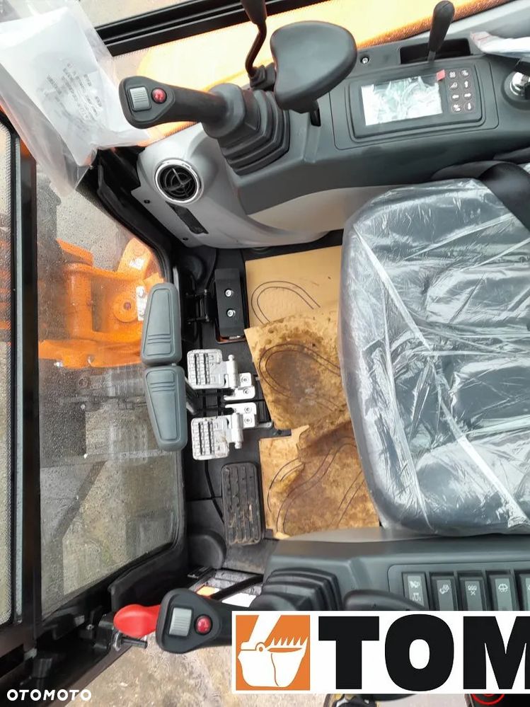 Lonking CDM6025 - 24