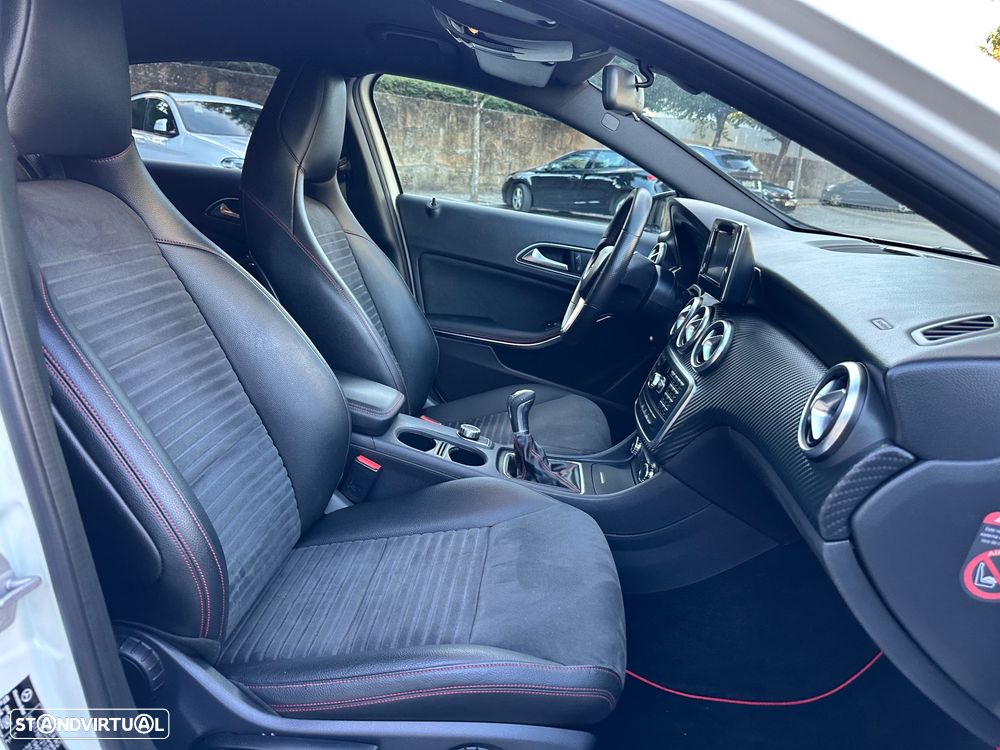 Mercedes-Benz A 180 d AMG Line - 55