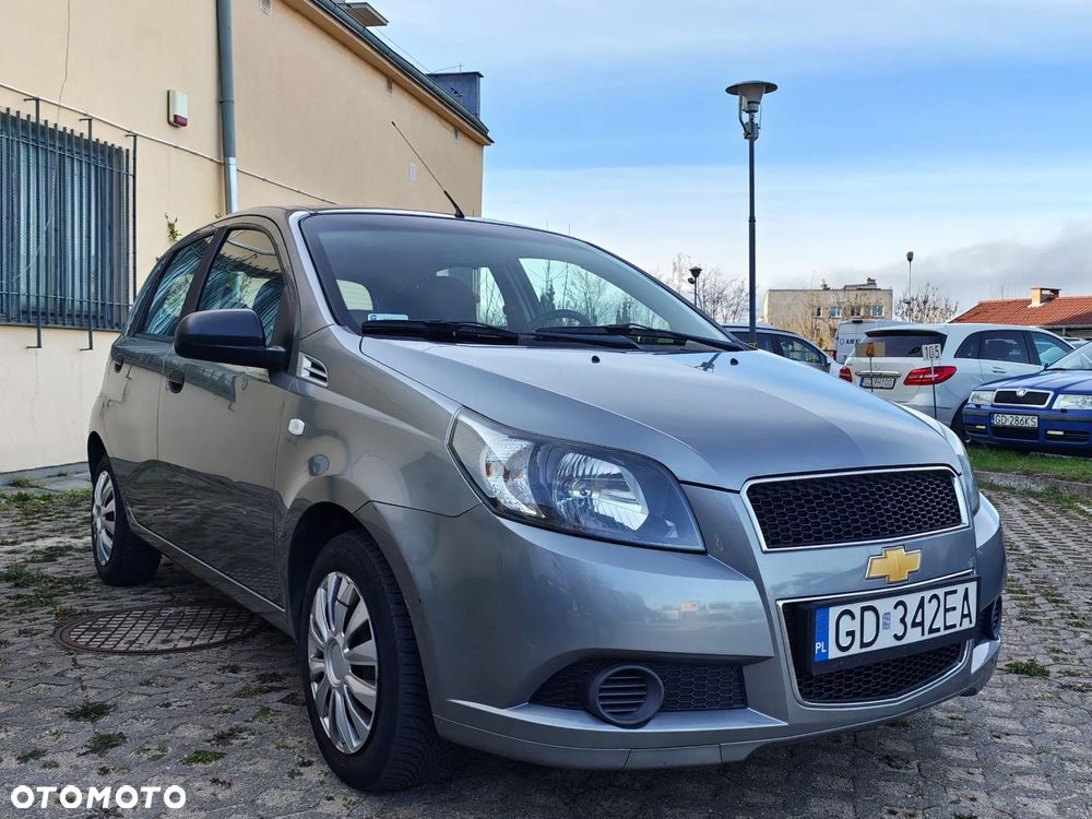 Chevrolet Aveo 1.2 16V Base / Classic - 1