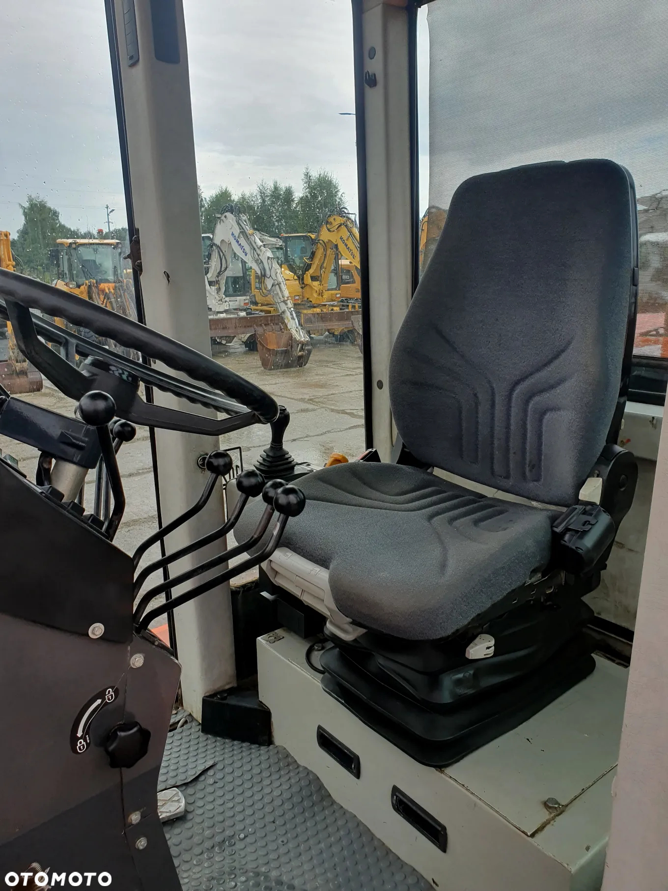 New Holland F106.6A - 12
