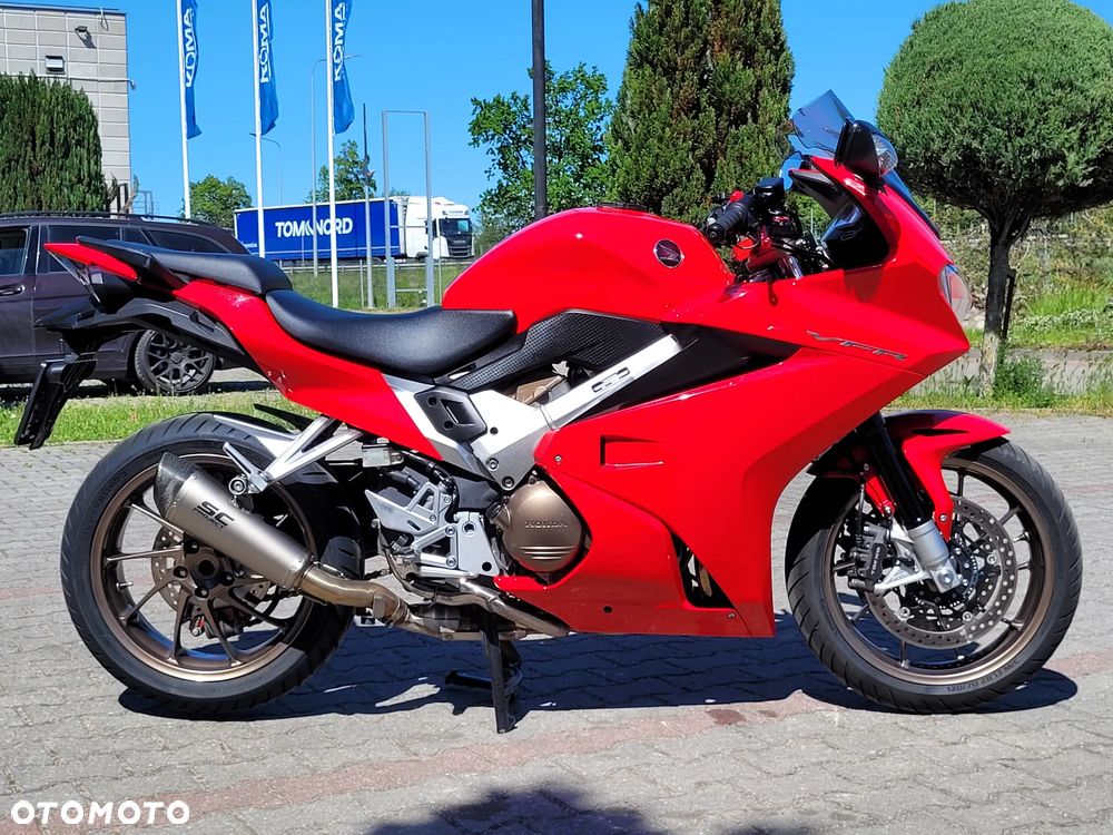 Honda VFR - 7