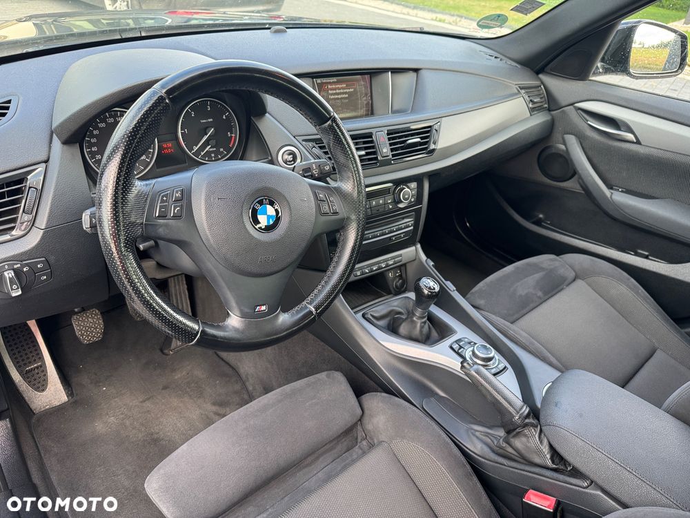 BMW X1 xDrive18d Sport Line - 18