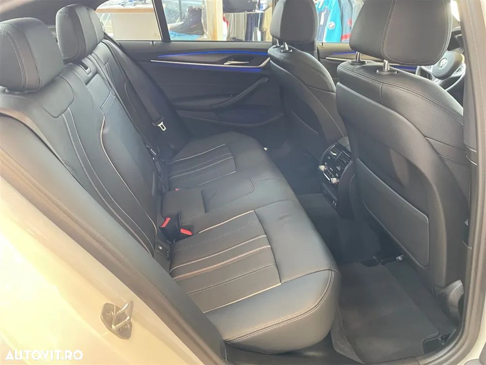 BMW Seria 5 540i xDrive Aut. Sport Line - 20