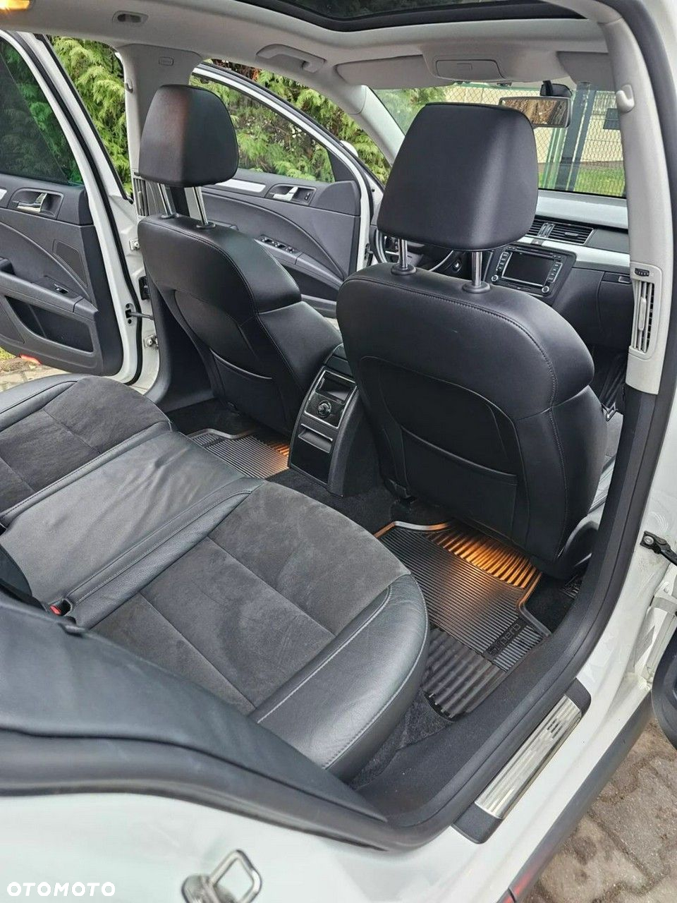 Skoda Superb 2.0 TDI Platinum Outdoor DSG - 12