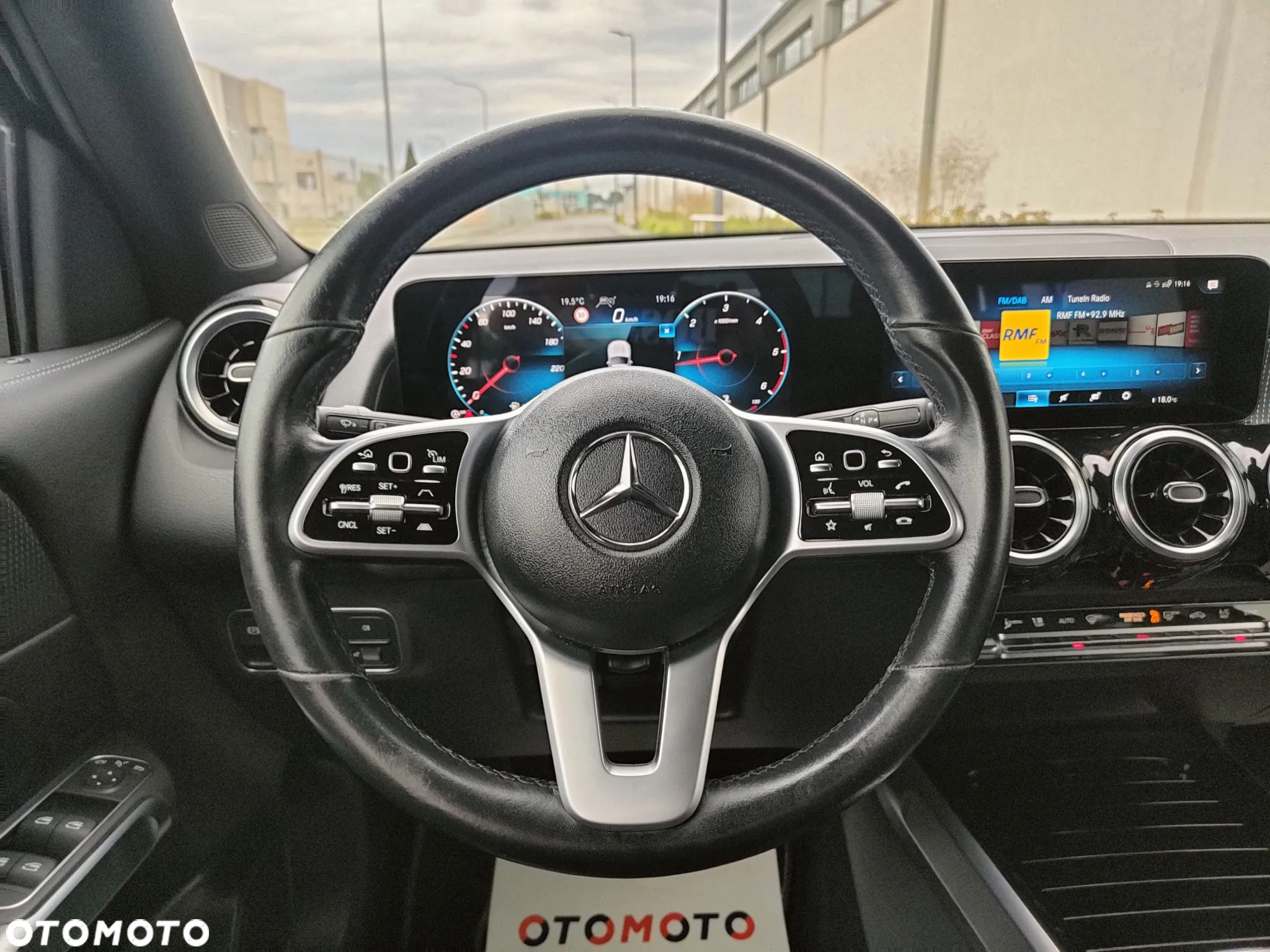 Mercedes-Benz GLB 200 d 8G-DCT Special Edition - 17
