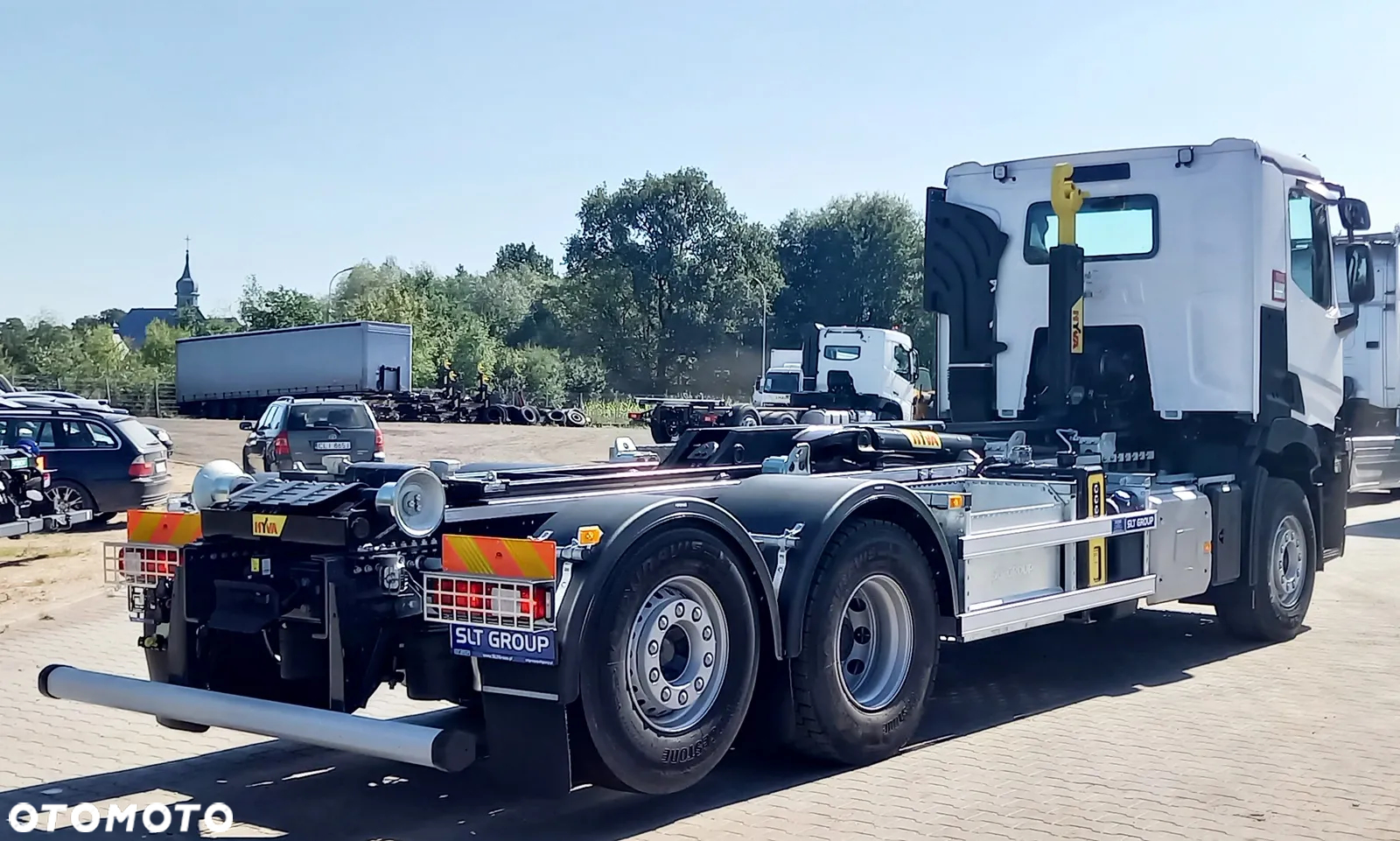 Renault C440 6x2 - 12