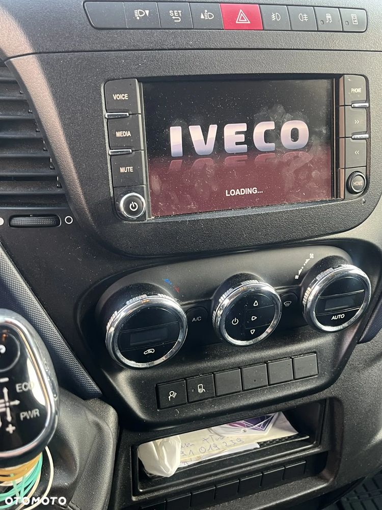 Iveco 35s18 - 12