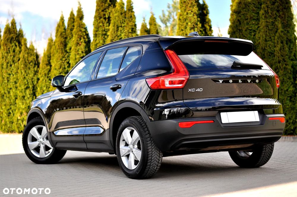 Volvo XC 40 T3 Momentum Pro - 12