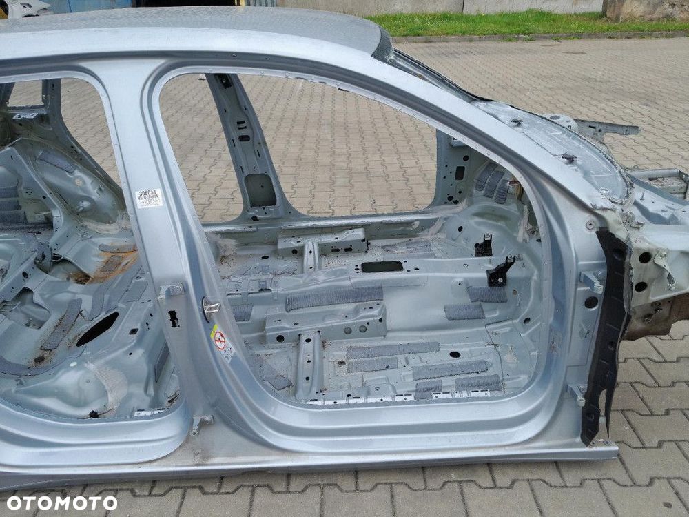 AUDI A3 8Y 5D SPORTBACK PRÓG SŁUPEK PRAWY DŁUGI  LZ7G - 3