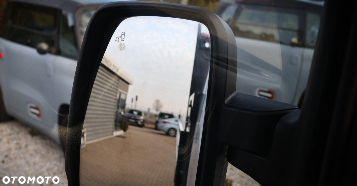 Nissan NV400 - 20