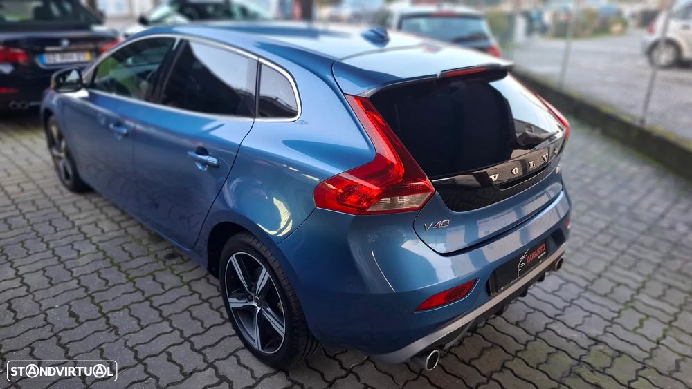 Volvo V40 2.0 D2 R-Design - 10