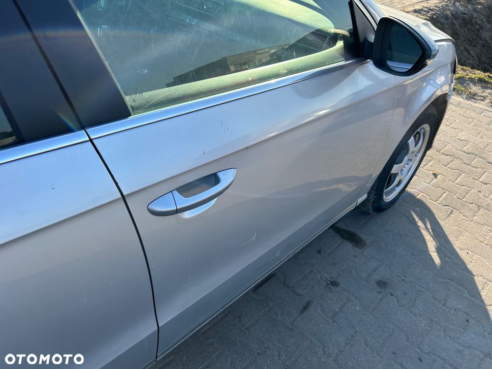 Volkswagen Passat - 20