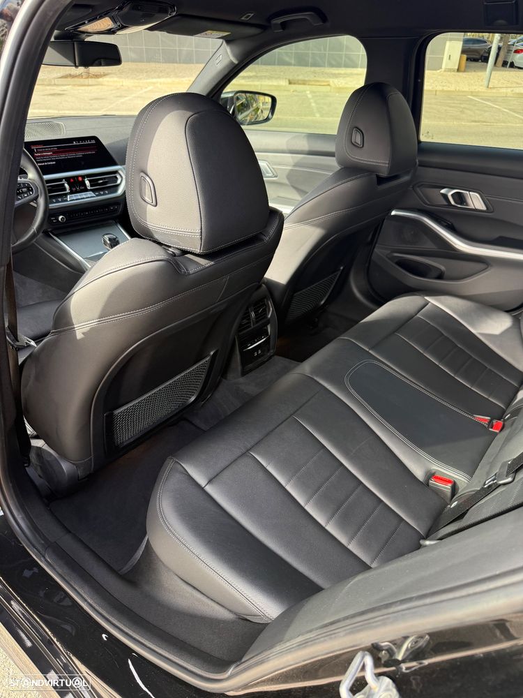BMW 330 e Pack M Auto - 10