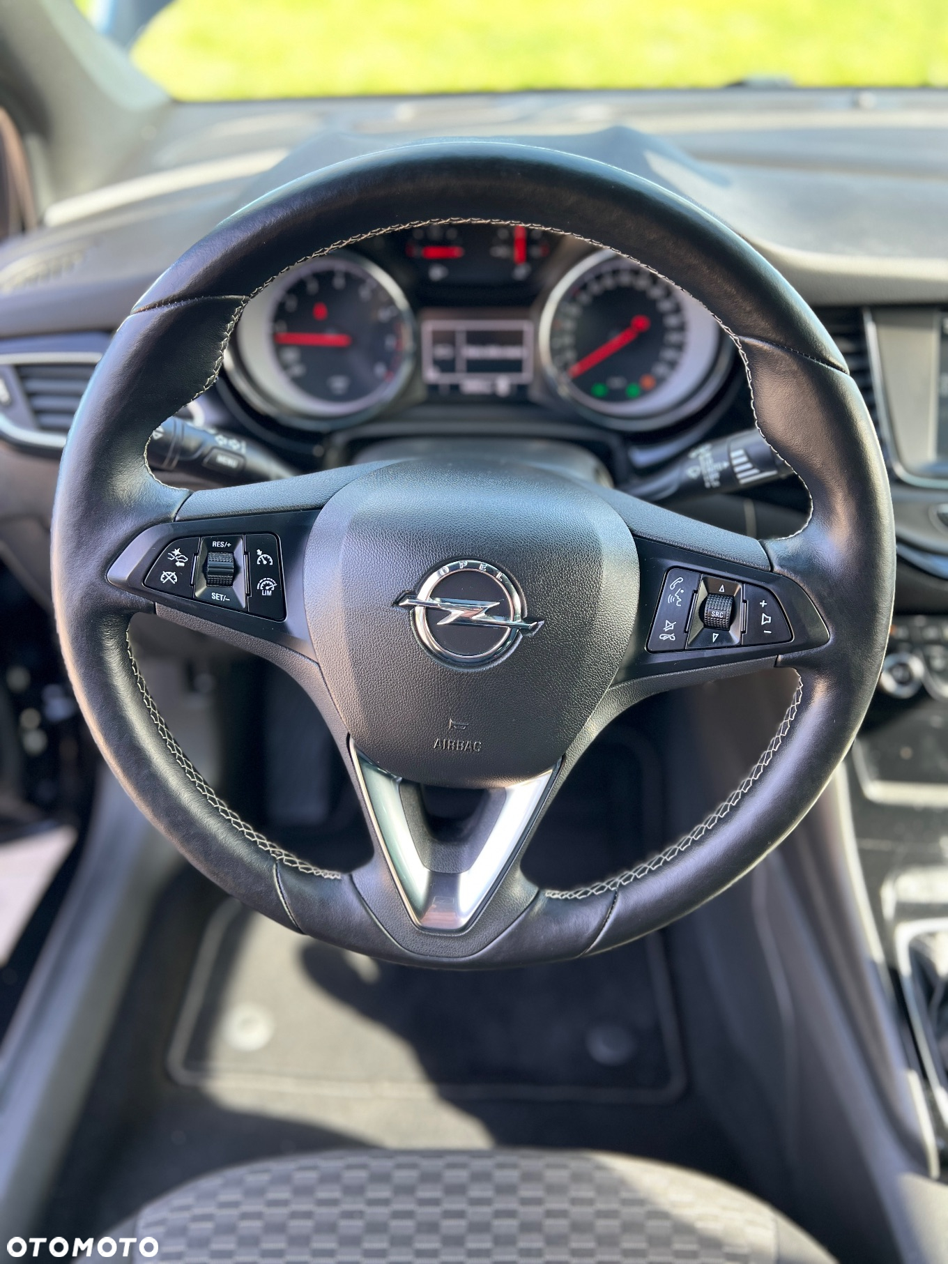 Opel Astra V 1.4 T Elite S&S - 31
