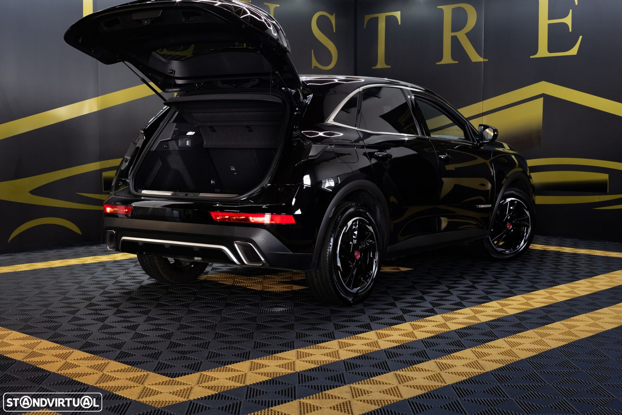 DS DS7 Crossback E-Tense Performance Line+ EAT8 - 7