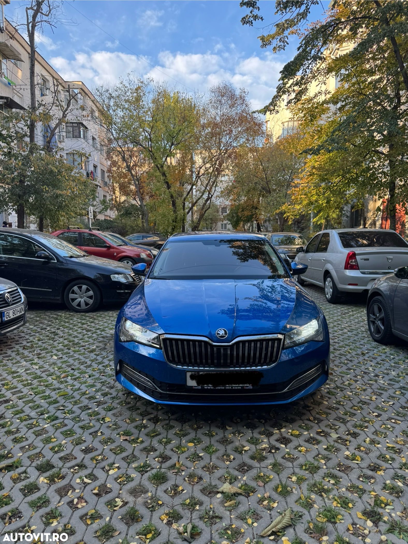 Skoda Superb 2.0 TDI DSG Style - 1