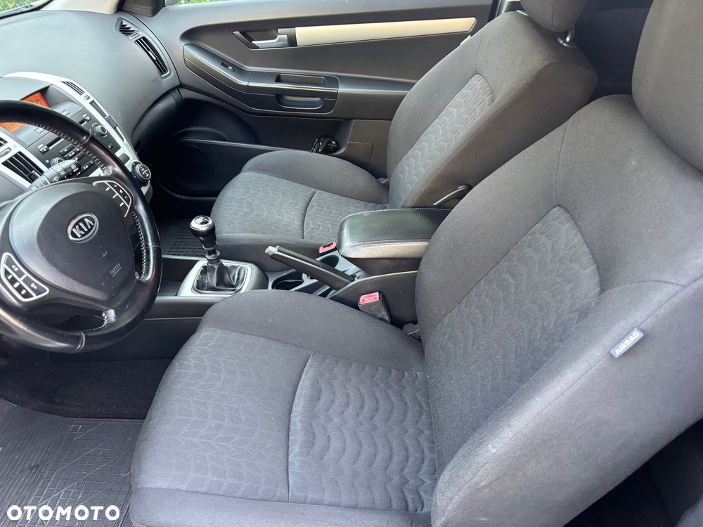 Kia Ceed ver-1-4-cvvt-isg-attract - 14