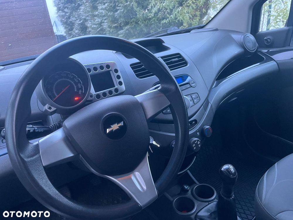 Chevrolet Spark - 4