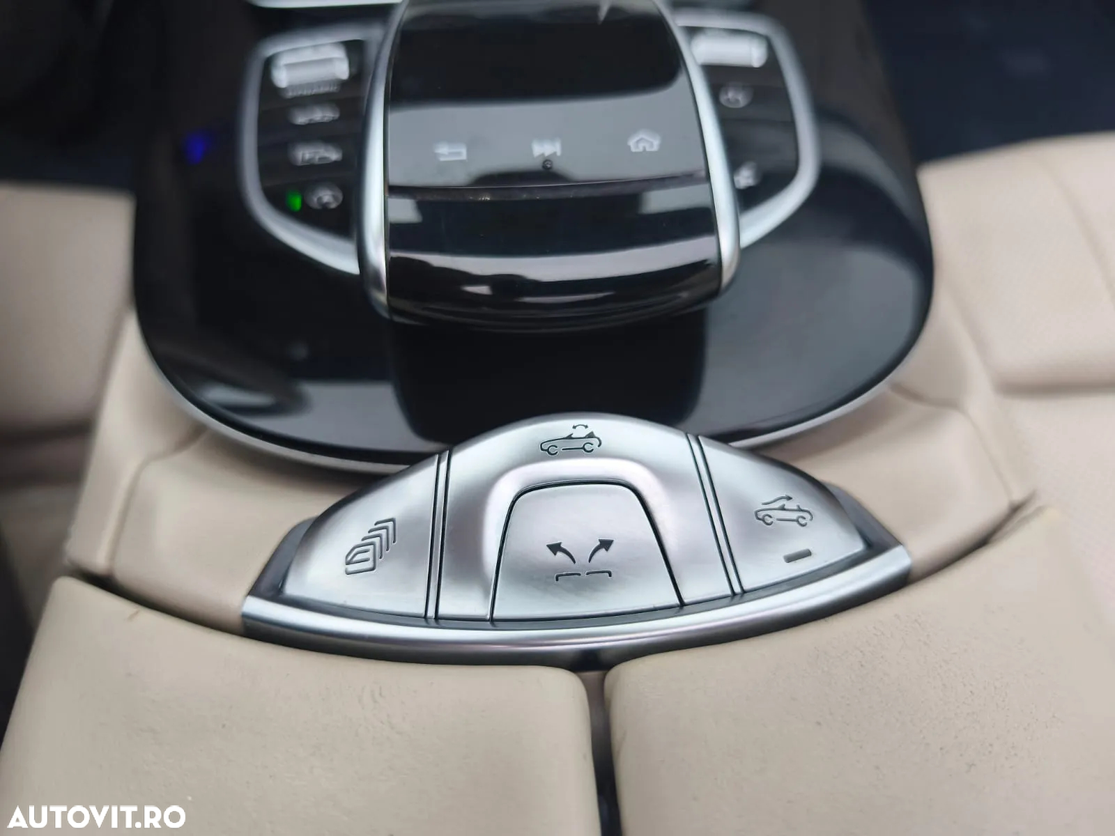 Mercedes-Benz E 400 4MATIC Cabrio - 35