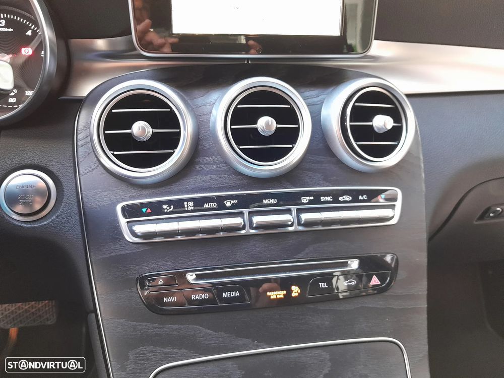 Mercedes-Benz GLC 220 d Coupe 4Matic 9G-TRONIC Exclusive - 32