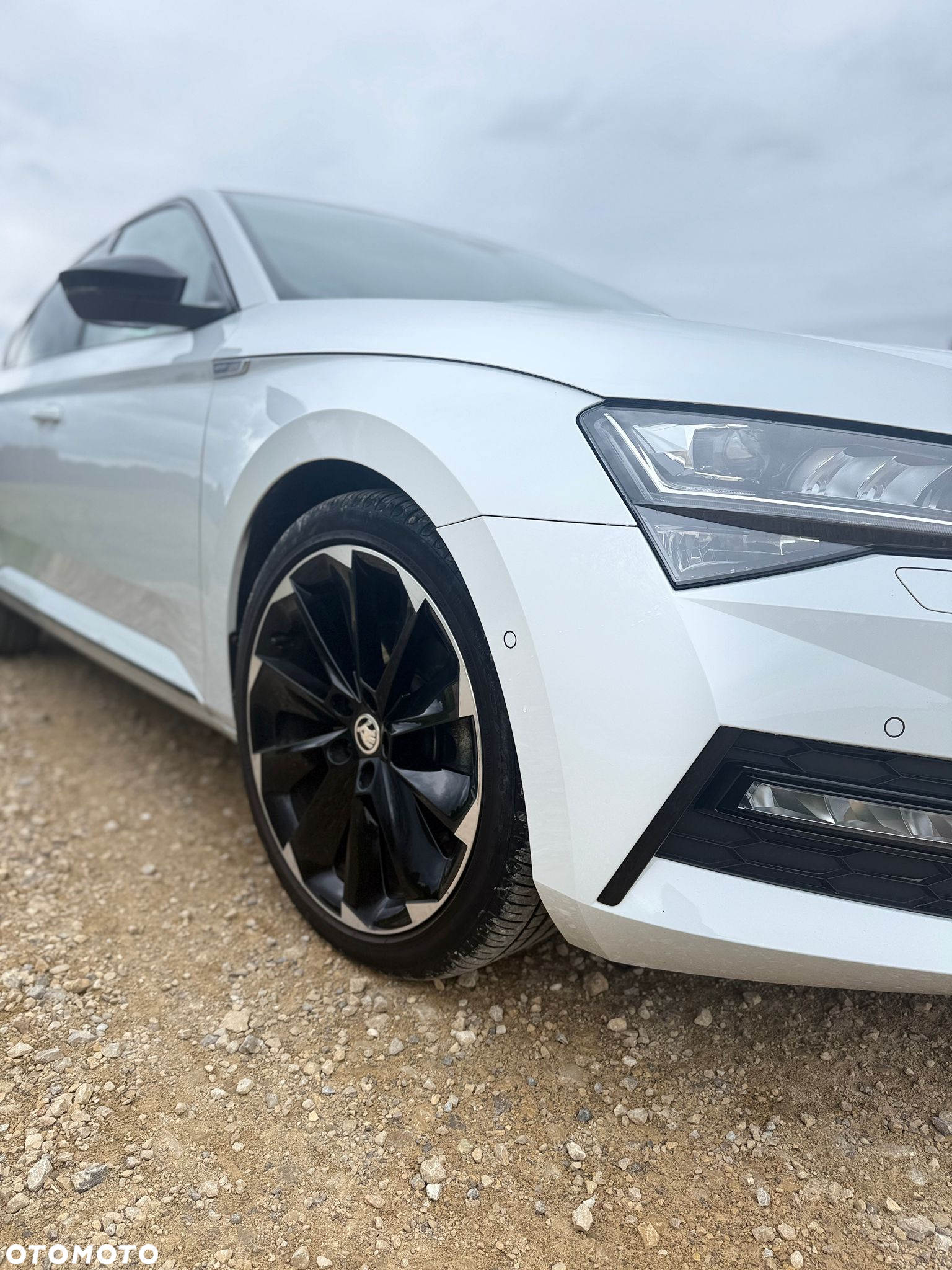 Skoda Superb 2.0 TDI 4x4 DSG SportLine - 6
