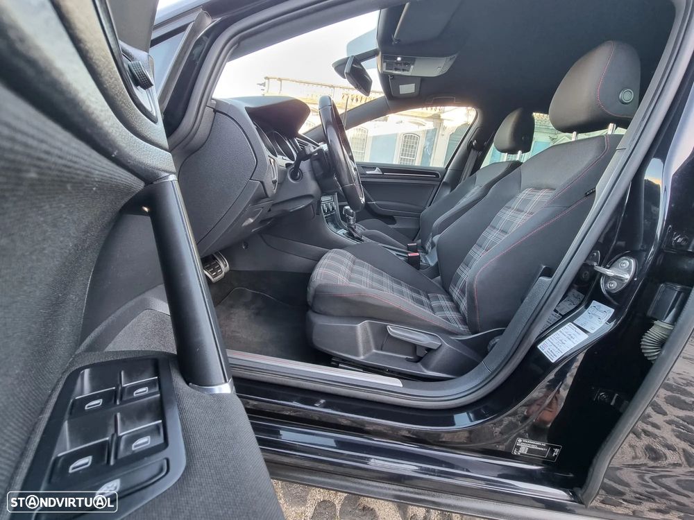 VW Golf GTI BlueMotion DSG - 6