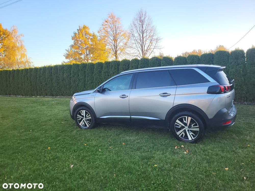 Peugeot 5008 2017 photo 4