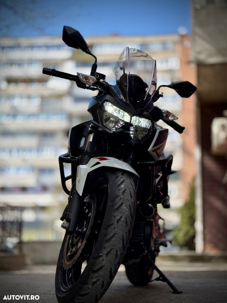 Kawasaki Z 400 - 9