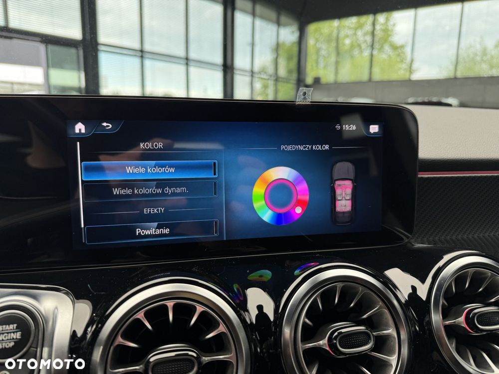 Mercedes-Benz GLB 200 AMG Line 7G-DCT - 31