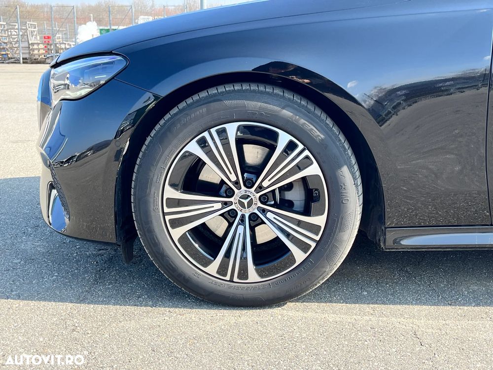 Mercedes-Benz E 220 d MHEV 4MATIC Aut. - 33