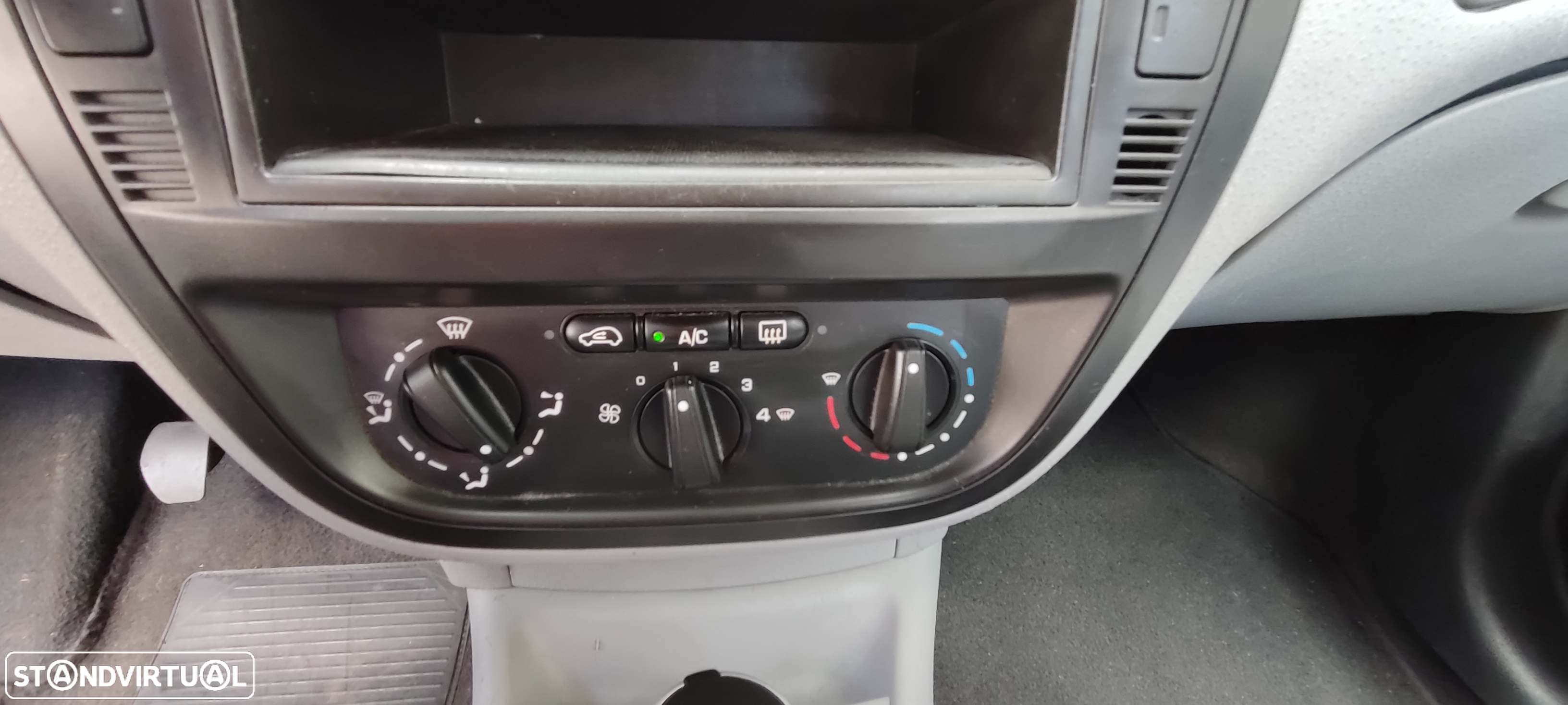 Citroën C3 1.4 HDi SX - 13