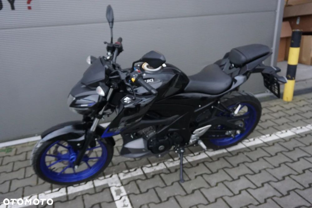 Suzuki GSX - 14