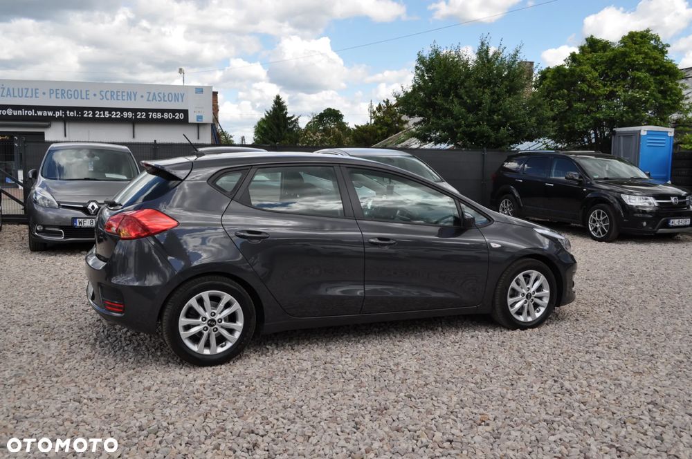 Kia Ceed - 6