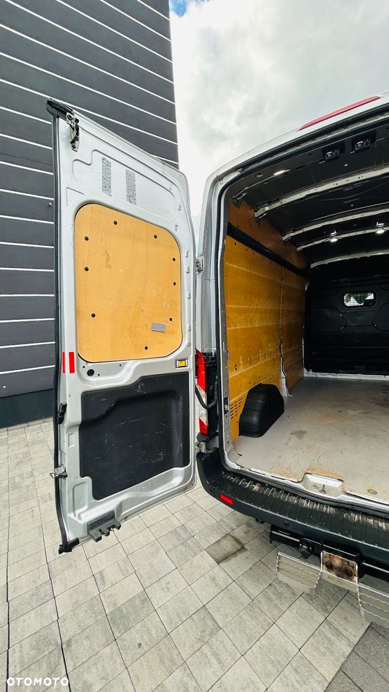 Ford Transit - 24