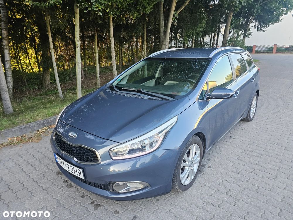 Kia Ceed 1.6 CRDi 128 ISG Platinum Edition